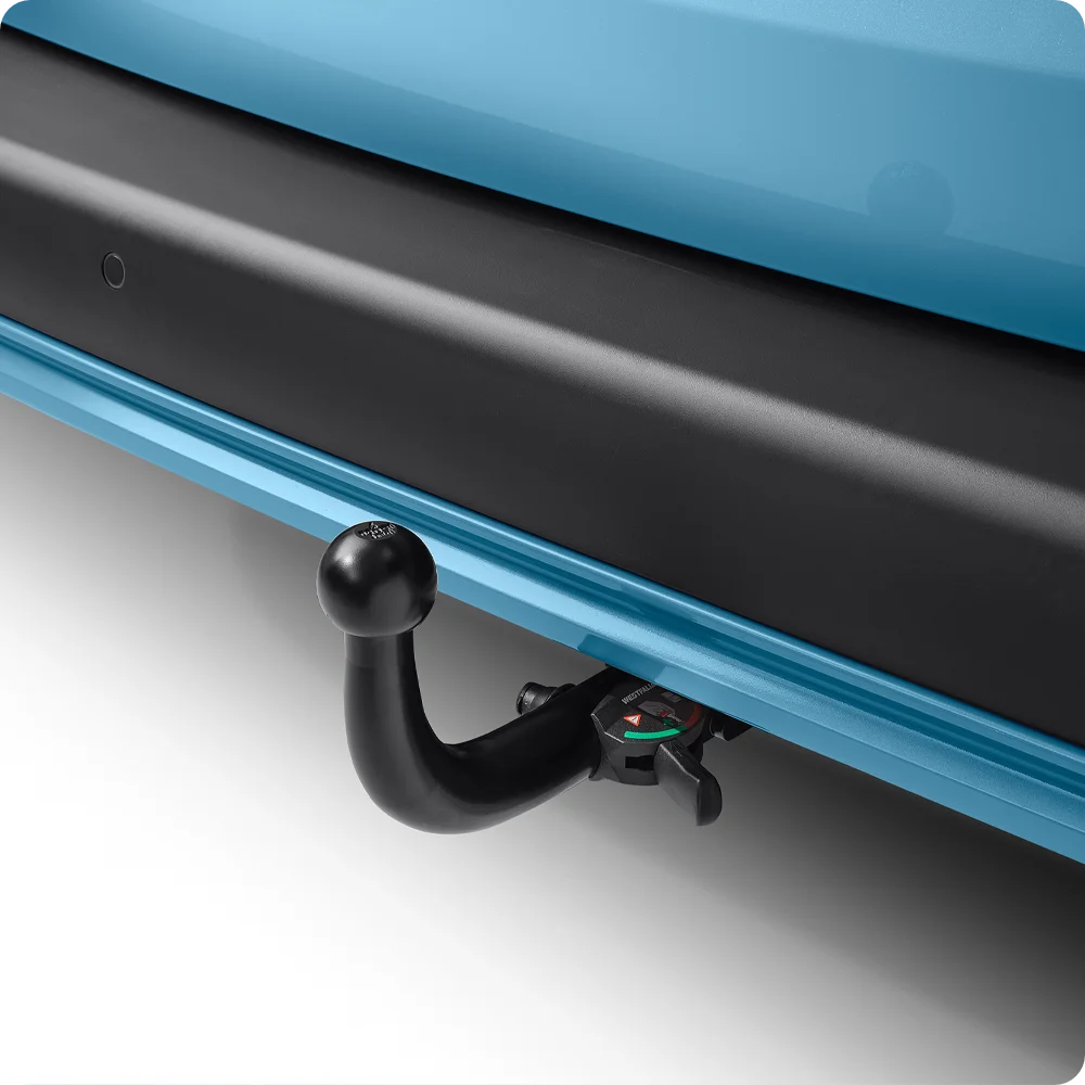 barra de remolque detail on Berlingo destacando towing capability, durabilidad, seguridad y mejorada versatilidad para active uso